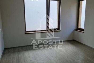 Casă individuală cu 3 camere în Pârneava