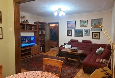 Cartier Sasar apartament 4 camere, balcon, etaj 3 - 1