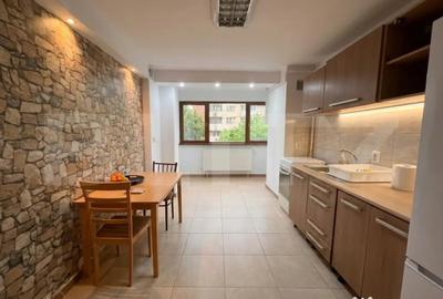 Apartament cu 2 camere decomandat în Central - 3