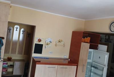 Apartament cu 2 camere decomandat în Micro 20 - 8