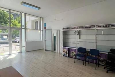 Spatiu comercial la parter - 70 mp - Unirii - 2