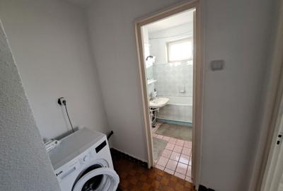 Apartament cu 3 camere decomandat în Casa de Cultură