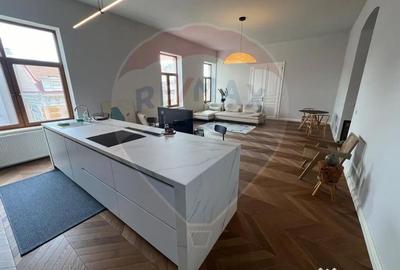 Apartament cu 2 camere semidecomandat în Central - 1
