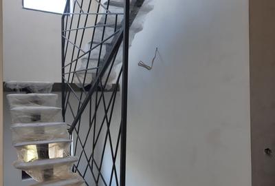 Casă cu 3 camere în Central - 7