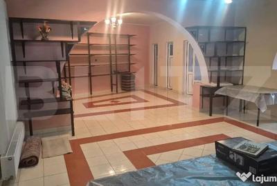 Casă cu 7 camere cu Teren 517 Mp în Lucian Blaga