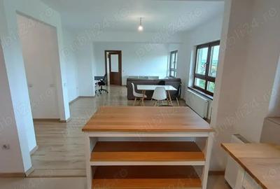 Ofer spre inchiriere apartament 3 camere, doua bai, nemobilat sau mobilat