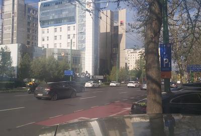 Apartament cu 3 camere semidecomandat în Centrul Civic - 2