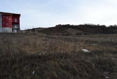 Teren Construcții intravilan de 926 mp, în Zăvoi - 4