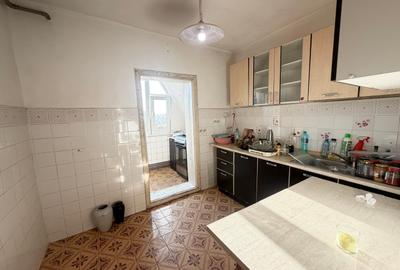 Vand apartament 2 camere Lipovei 80000 euro Vand apartament 2 camere Lipovei 80000 euro - 2