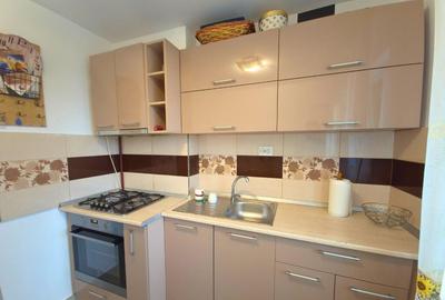 DE INCHIRIAT - 2 CAMERE, CALEA LUI TRAIAN, 1 MAI - 4