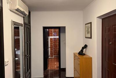 Apartament cu 2 camere decomandat în Micro 17 - 10