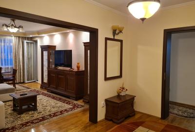 Inchiriez apartament 4 camere cu garaj - 2