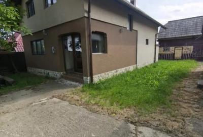 Casă cu 4 camere cu Teren 2600 Mp în Horodnic - 16