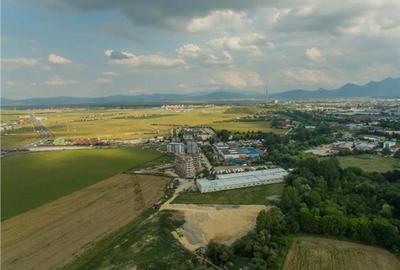 Teren Construcții intravilan de 7959 mp, în Tractorul - 2