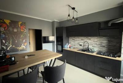 Apartament cu 3 camere decomandat în Central - 1