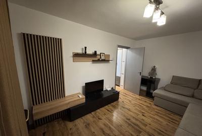 Apartament cu 2 camere decomandat în Drumul Taberei