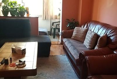 Apartament cu 4 camere decomandat în Coman - 5
