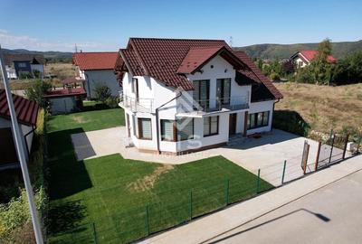 Casă individuală cu 5 camere cu Teren 500 Mp în Nord-Est - 1