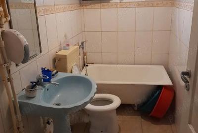 Garsonieră decomandată în Central - 1