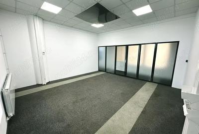 Spațiu comercial, de 35 mp, în Central - 2