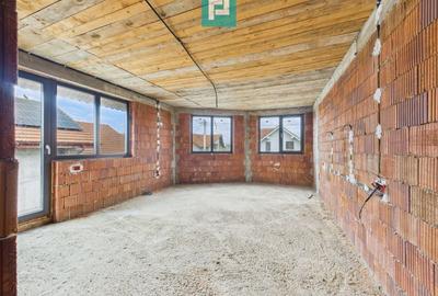 Casă la roșu P+E+M în Șagu - 11