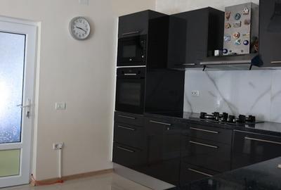 Casa spatioasa cu livada si teren 1.000 mp - Lumina, la 15 min de Constanta - 17