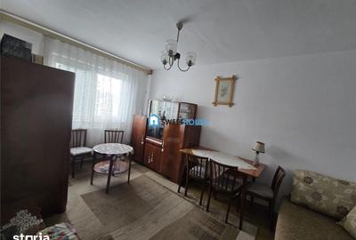 Apartament cu 3 camere semidecomandat în Central - 9