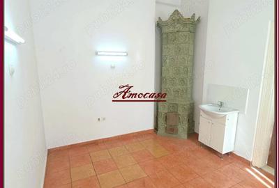 Casă cu 4 camere în Central - 9