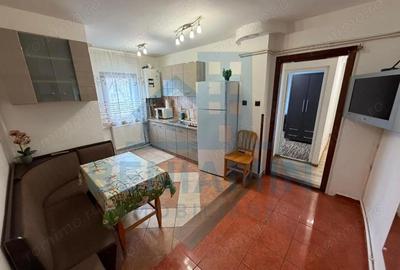 Apartament cu 2 camere decomandat în 1 Mai - 1