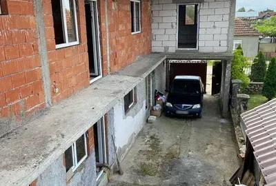 Casa de vanzare parter+etaj in localitatea Beliu - 4