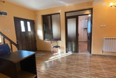 Apartament cu 7 camere decomandat în Podu Roș - 5