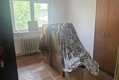 Apartament cu 3 camere decomandat în Luncă