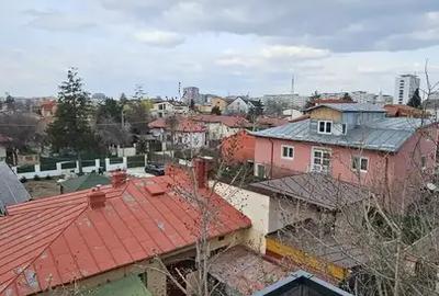 Apartament cu 3 camere în 1 Mai - 4