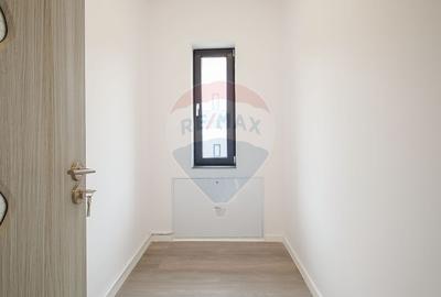 Casă cu 5 camere cu Teren 400 Mp în Bunloc - 23
