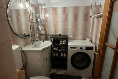 Apartament cu 3 camere decomandat în Central - 1