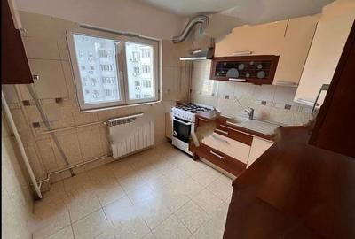 Apartament cu 3 camere decomandat, mobilat în Obor