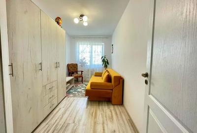 Tatarasi-Dispecer-apartament 3 camere decomandat-etaj intermediar - 4