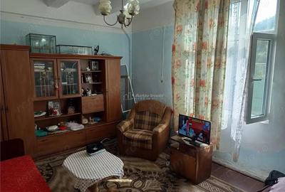 Casă cu 4 camere cu Teren 160 Mp în Anina - 4