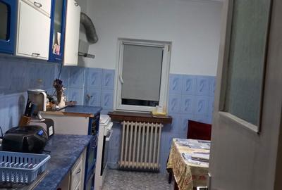Apartament cu 3 camere decomandat în Central - 2