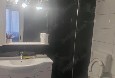 Apartament cu 4 camere decomandat în Central - 1