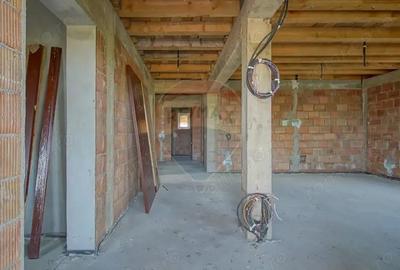 Casă cu Teren 500 Mp în Hărman - 11