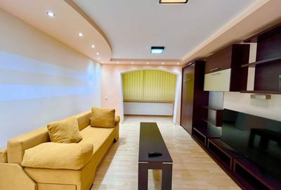 Apartament cu 2 camere decomandat, mobilat în Central