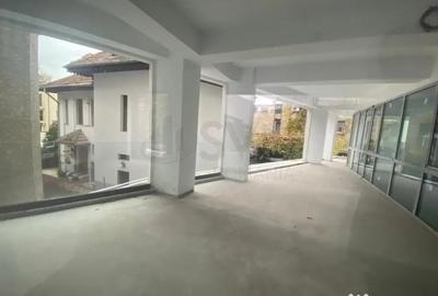 Casă cu 7 camere cu Teren 268 Mp în Dorobanți - 4