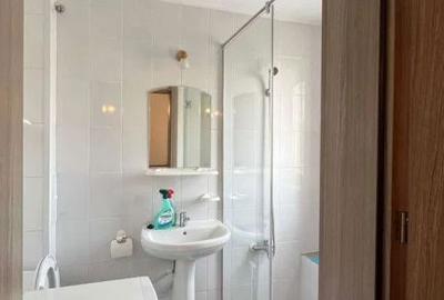 Garsonieră decomandată, mobilată în Universitate - 3