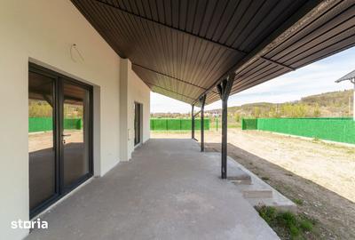 Casă cu 4 camere cu Teren 500 Mp în Drăganu - 8
