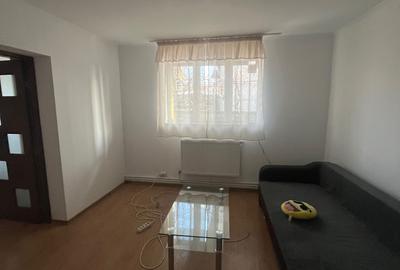 Casă cu 4 camere în Central - 2