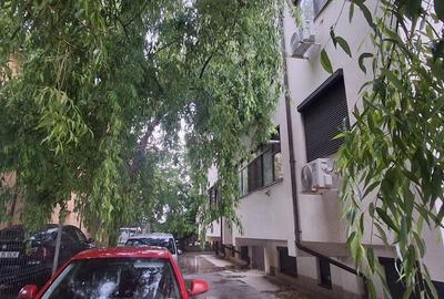 Apartament cu 2 camere decomandat în Apărătorii Patriei - 9