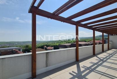 Penthouse Cu Lift Propriu, 4 Camere si Garaj Pentru Doua Masini, Buna Ziua. - 16