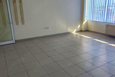 Spatiu Birou de inchiriat - 38 mp - Calea Feldioarei 75C - 2