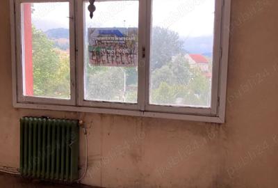 2 CAM ET.3 PROPRIETAR Blv muncii 7 Re?i?a - 10